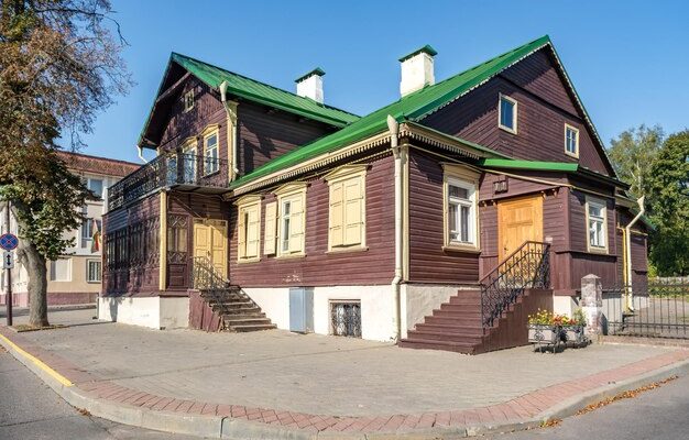 Яку фарбу вибрати для боротьби з іржею: ТОП-14 кращих варіантів