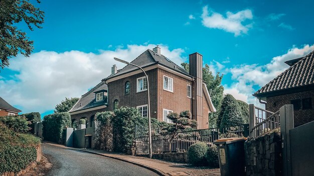 Побілка стелі своїми руками: покрокова інструкція з фарбування